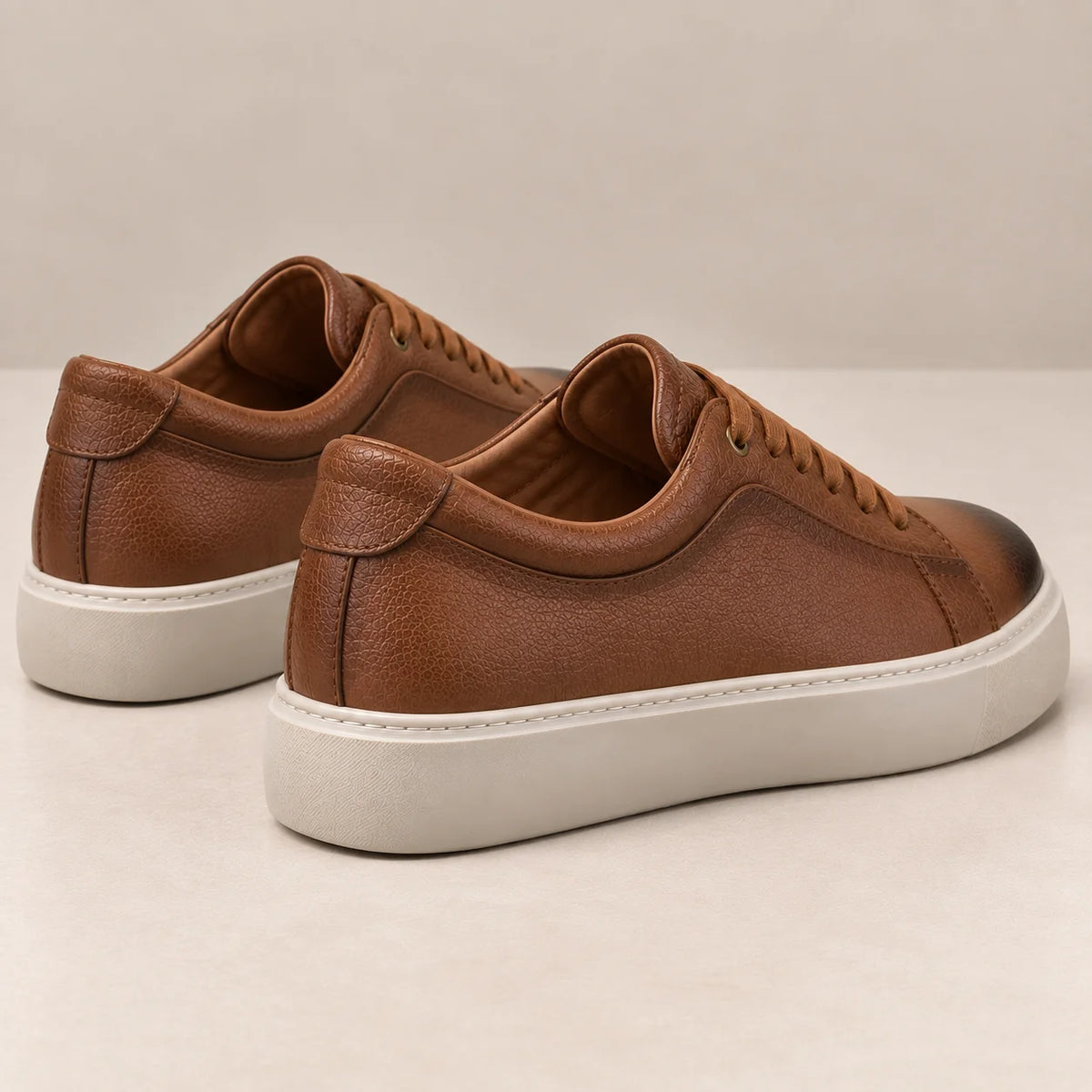 Sneakers Homme – Élégance & Confort au Quotidien